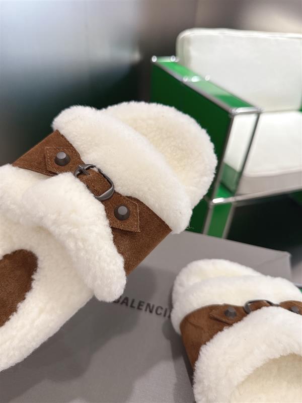 2025112818446774 250